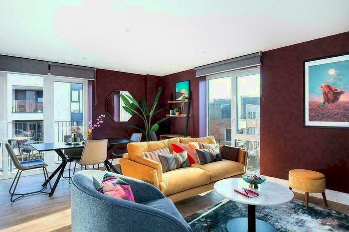 1 Bedroom Apartment To Rent In Kooky High Wycombe, Desborough Road, High Wycombe, Buckinghamshire, HP11