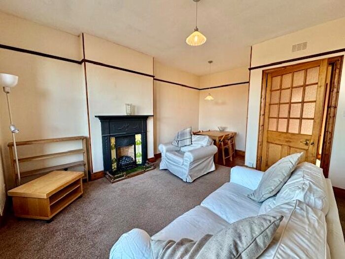 1 Bedroom Flat To Rent In Irvine Place, Stirling, FK8