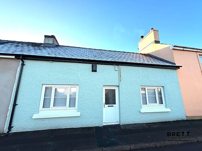 2 Bedroom Terraced Bungalow For Sale In Main Road, Waterston, Milford Haven, Pembrokeshire., SA73
