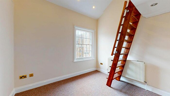 4 Bedroom House To Rent In Spencer Square, Ramsgate, CT11