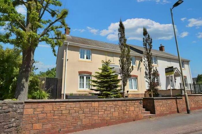 4 Bedroom Semi-Detached House For Sale In Dulings Meadow, Copplestone, Crediton, Devon, EX17