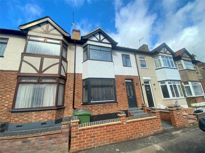 4 Bedroom Detached House To Rent In Essex Road, Borehamwood, Hertfordshire, WD6