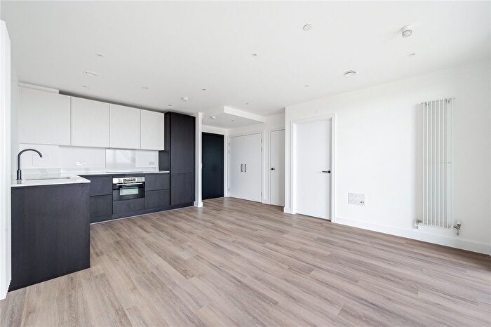 1 Bedroom Flat To Rent In Heartbrook Boulevard, London, W3