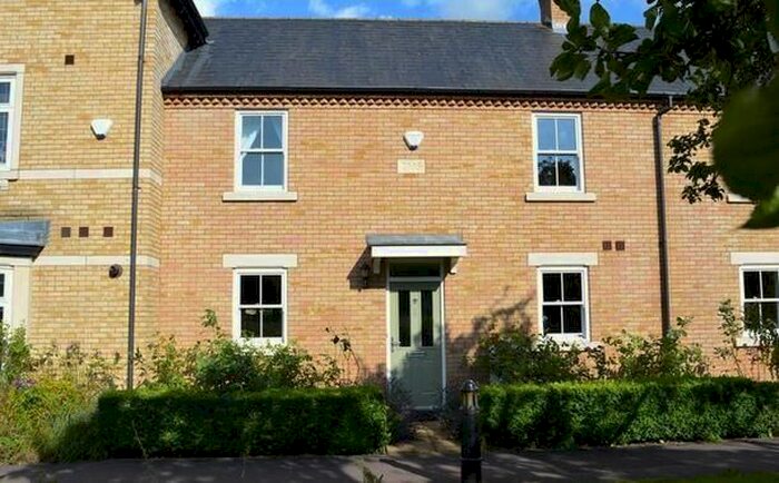 4 Bedroom Terraced House To Rent In Russell Walk, Fairfield, Hitchin, Herts, SG5