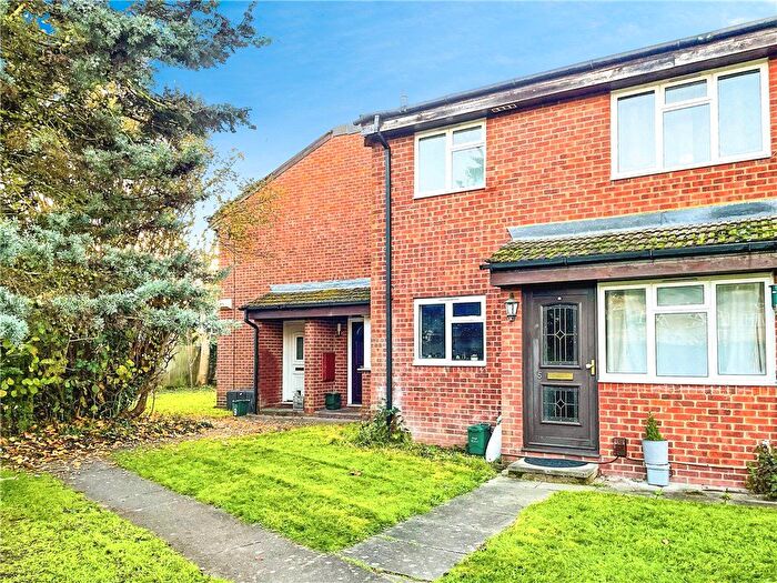 1 Bedroom Terraced House To Rent In Sycamore Walk, Englefield Green, Egham, Surrey, TW20