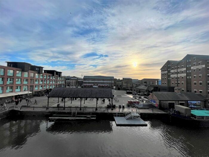2 Bedroom Flat To Rent In The Barge Arm, The Docks, Gloucester GL1