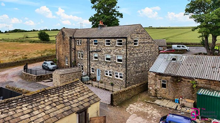 4 Bedroom Barn Conversion For Sale In The Granary, Black Moor Farm, Sheffield Rd, Oxspring, S36