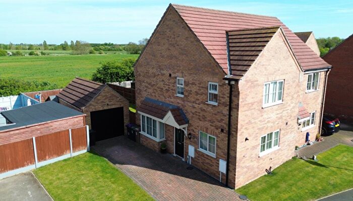 3 Bedroom Semi-Detached House For Sale In Hornbeam Close, Ruskington, NG34