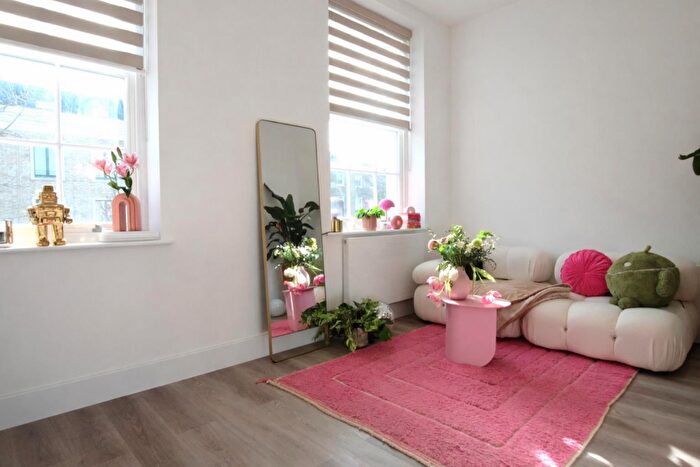 1 Bedroom Apartment To Rent In Blenheim Terrace, St John's Wood, NW8