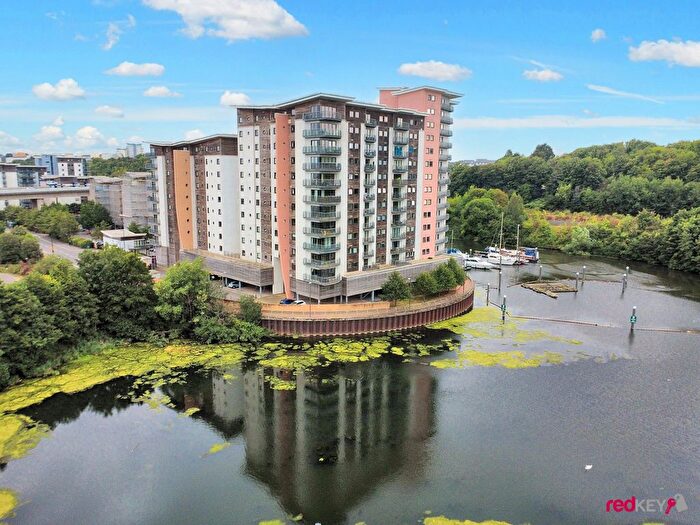 2 Bedroom Flat To Rent In Victoria Wharf, Watkiss Way, Cardiff, CF11