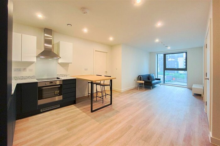 2 Bedroom Flat To Rent In New Kings Head Yard, Salford, M3