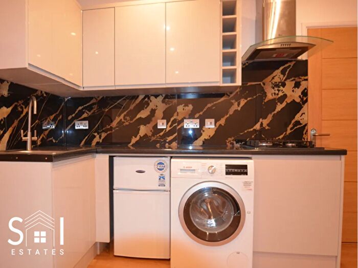 1 Bedroom Studio To Rent In Stanwell Road, Ashford, TW15