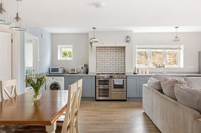 3 Bedroom Bungalow For Sale In Knighton Lane, Broadmayne, DT2