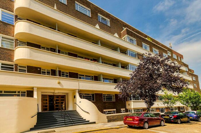 Studio To Rent In Lichfield Court, Richmond, TW9