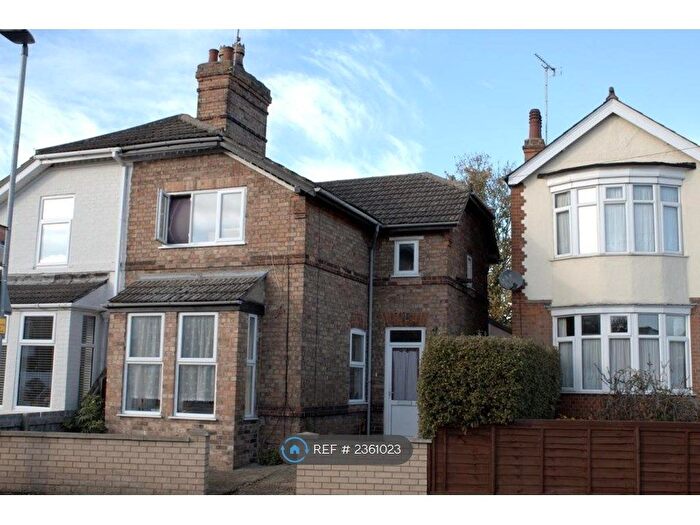 3 Bedroom Semi-Detached House To Rent In High Street, Peterborough, PE2