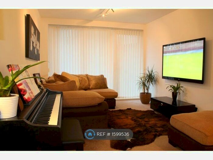 2 Bedroom Flat To Rent In Tarves Way, London, SE10