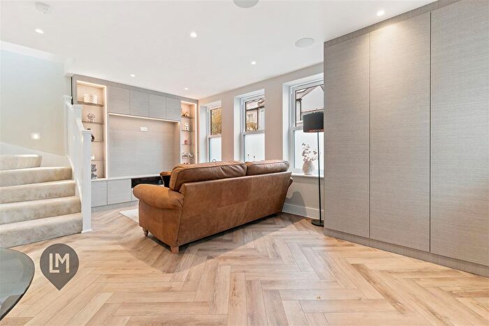 1 Bedroom Terraced House For Sale In Standen Road, London, SW18