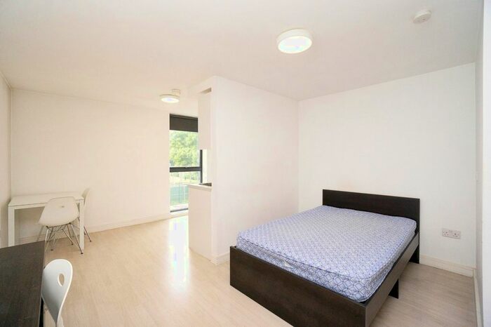 Studio To Rent In Upper Parliament Street, Liverpool, Merseyside, L8