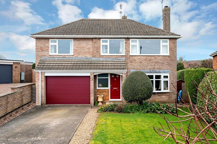 4 Bedroom Detached House For Sale In Holyrood Close, Oakham, LE15