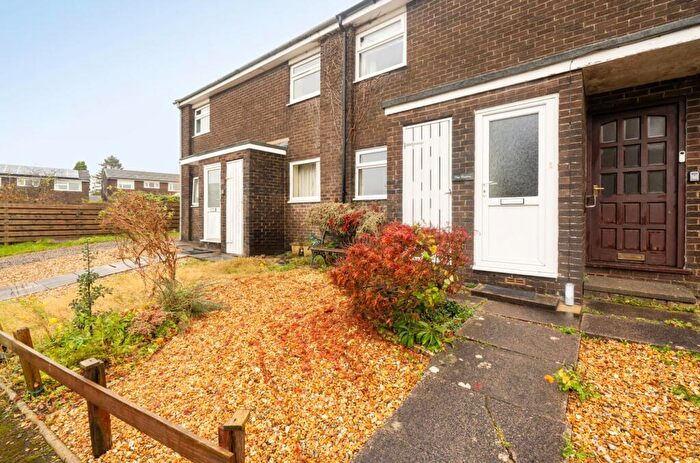 2 Bedroom Flat For Sale In Calder Drive, Kendal, LA9