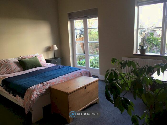 3 Bedroom Maisonette To Rent In Allen Road, London, N16