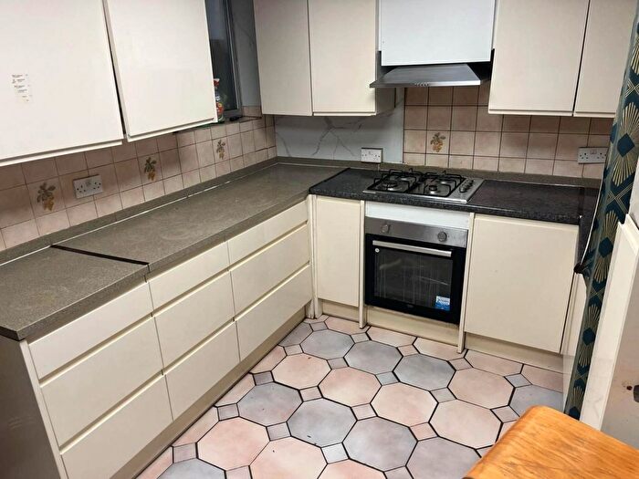 5 Bedroom Terraced House For Sale In Gordon Road, Southall, UB2