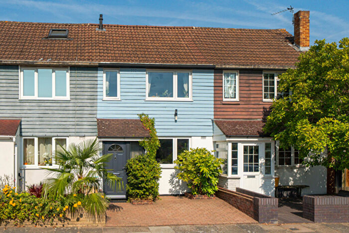 2 Bedroom Terraced House For Sale In Reed Close, Lee, SE12