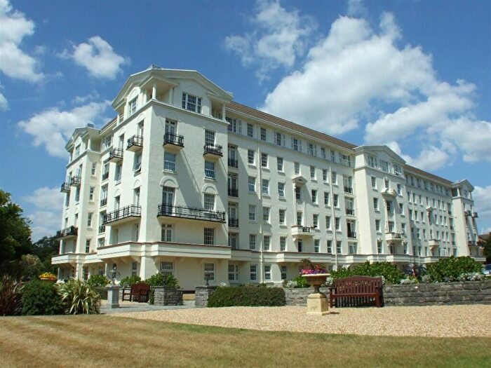 3 Bedroom Apartment For Sale In Bath Road, Bournemouth, Dorset, BH1