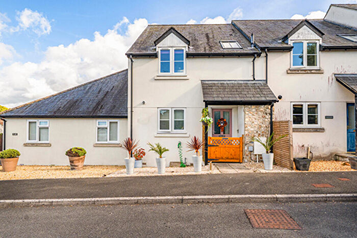 3 Bedroom House For Sale In Loup Court, Axminster, EX13