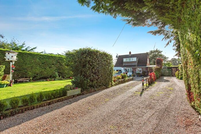 3 Bedroom Bungalow For Sale In Hepworth Road, Barningham, Bury St. Edmunds, Suffolk, IP31