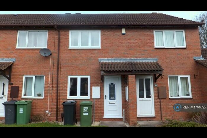 2 Bedroom Terraced House To Rent In Foxcote Close, Redditch, B98