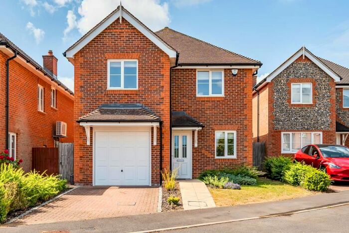 4 Bedroom Detached House To Rent In Chesham, Buckinghamshire, HP5