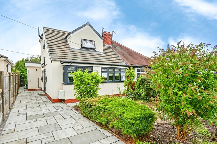 3 Bedroom Bungalow For Sale In Dodds Lane, Maghull, Merseyside, L31
