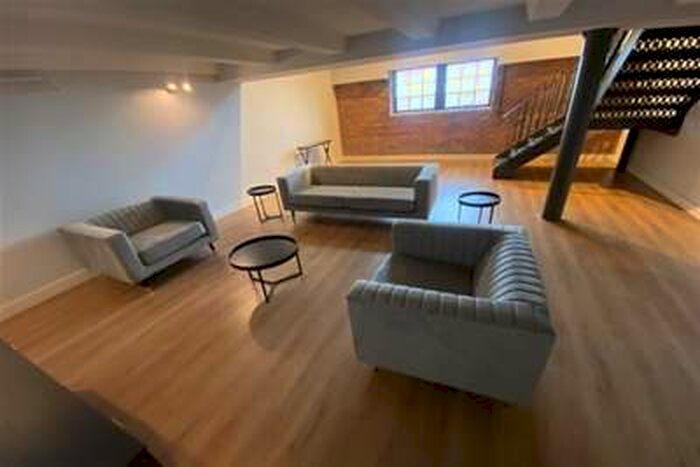 2 Bedroom Flat To Rent In Tobacco Warehouse L3