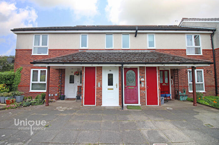 2 Bedroom Apartment For Sale In Elsinore Close, Fleetwood, FY7
