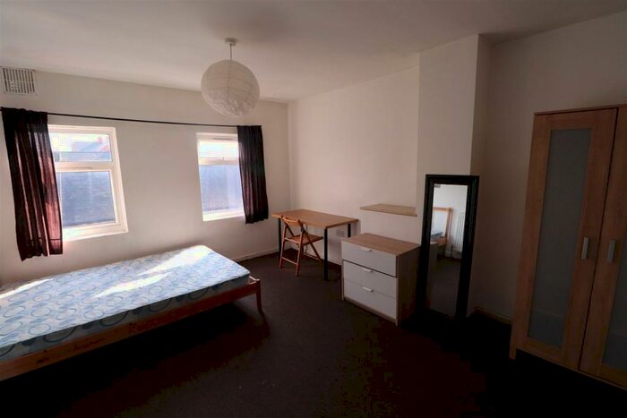 2 Bedroom Flat To Rent In Far Gosford Street, Coventry, CV1