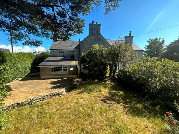 4 Bedroom Detached House For Sale In Marianglas, Anglesey, Sir Ynys Mon, LL73