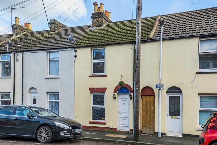 2 Bedroom Terraced House To Rent In Fox Street, Gillingham, ME7