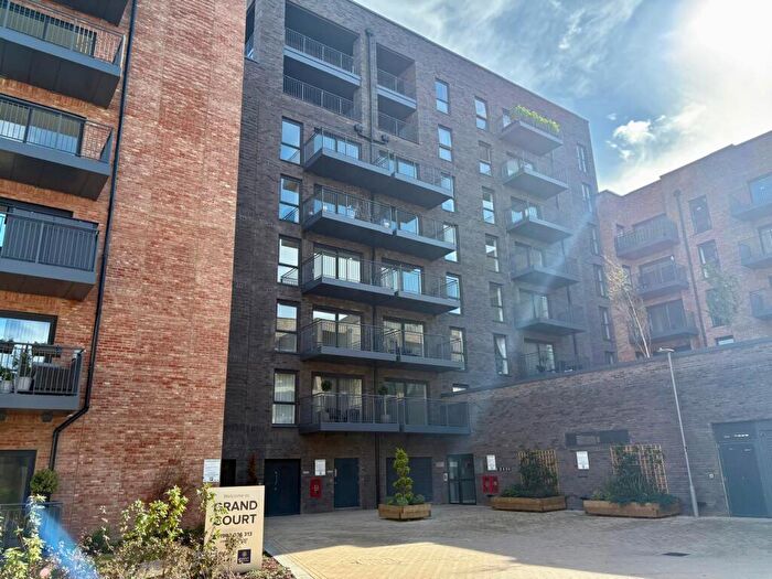 1 Bedroom Flat To Rent In Canal Street, Campbell Wharf, Milton Keynes, MK9