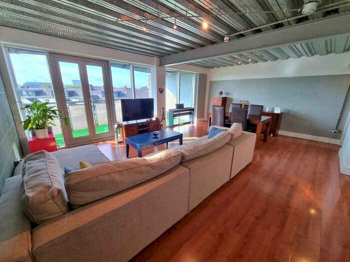 1 Bedroom Flat To Rent In City Lofts, Crwys Road, Cathays, CF24