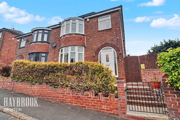 3 Bedroom Semi-Detached House For Sale In Castle Hill Avenue, Mexborough, S64