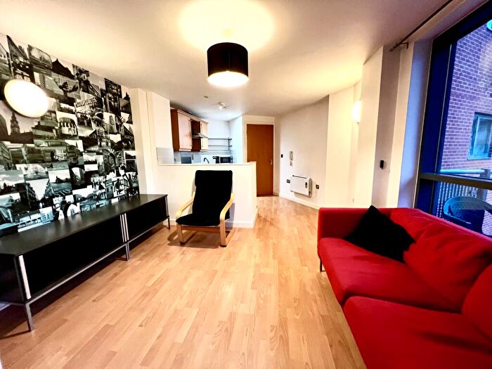 1 Bedroom Flat To Rent In City Walk, Leeds, West Yorkshire, LS11
