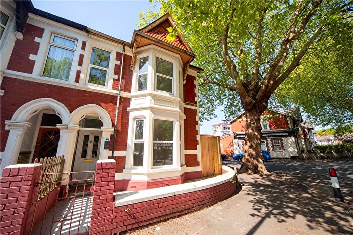 4 Bedroom End Of Terrace House For Sale In Courtenay Road, Splott, Cardiff, CF24