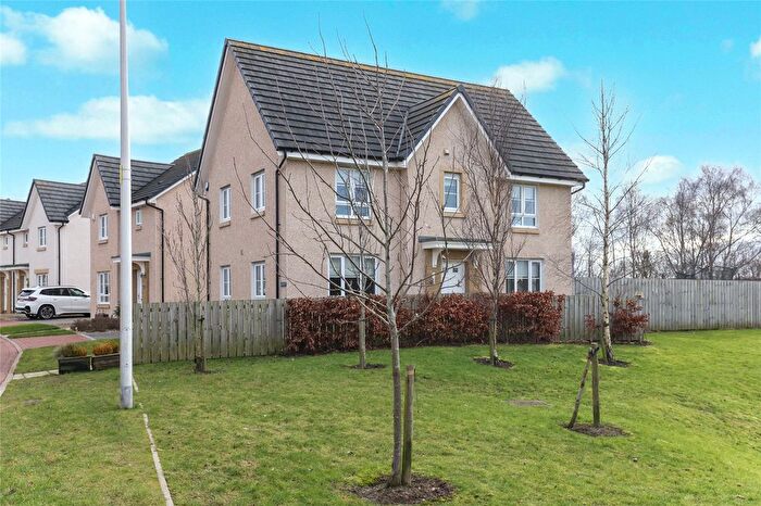 4 Bedroom Detached House For Sale In Northcraig Drive, Motherwell, North Lanarkshire, ML1