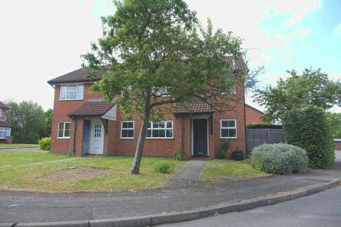 1 Bedroom Maisonette To Rent In Armstrong Way, Woodley, RG5