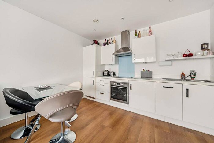 1 Bedroom Flat For Sale In Evans House, Hemel Hempstead, HP3