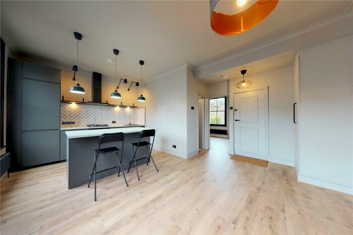 1 Bedroom Apartment To Rent In Graham Road, Hackney, London, E8