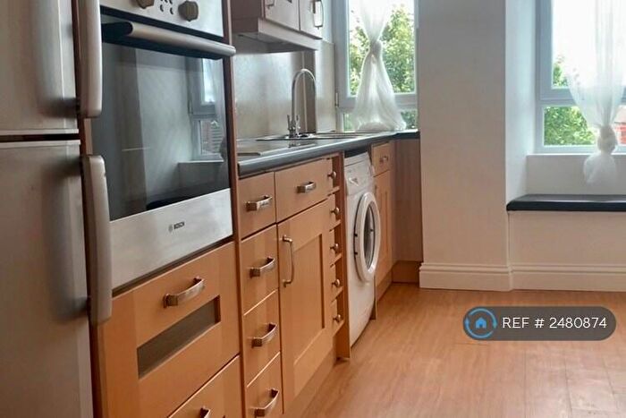 2 Bedroom Flat To Rent In Eskdale Street, Glasgow, G42