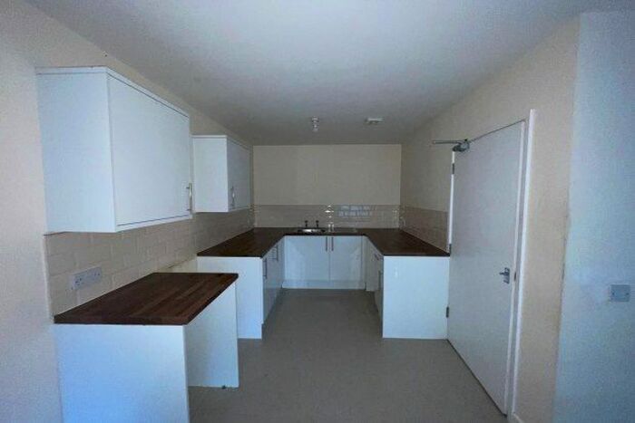 1 Bedroom Flat To Rent In Bath Road, Wolverhampton, WV3