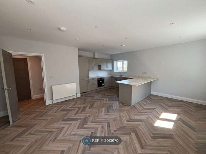 1 Bedroom Flat To Rent In Church Road, Calne, SN11